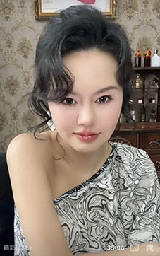 “性商第一人”周媛疑似换号复出，长沙雨花区市监局：已对其进行处罚