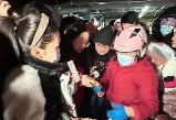 “鹅腿阿姨”若查实为虚假宣传，应承担什么责任？