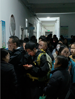 10万游客涌入5万人口县城,政府致谢学生,学校排查失物